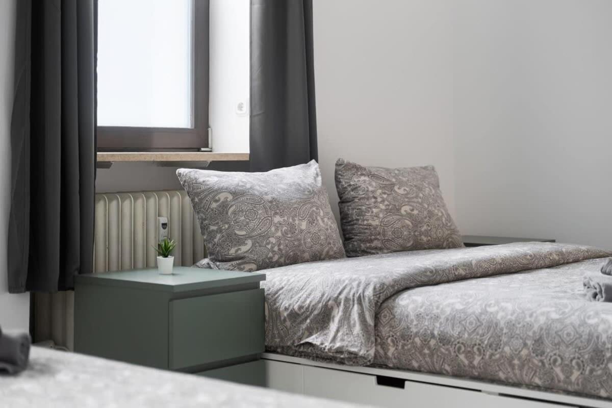 90m2 Fuer Bis Zu 12 Personen - Innenstadt Appartement